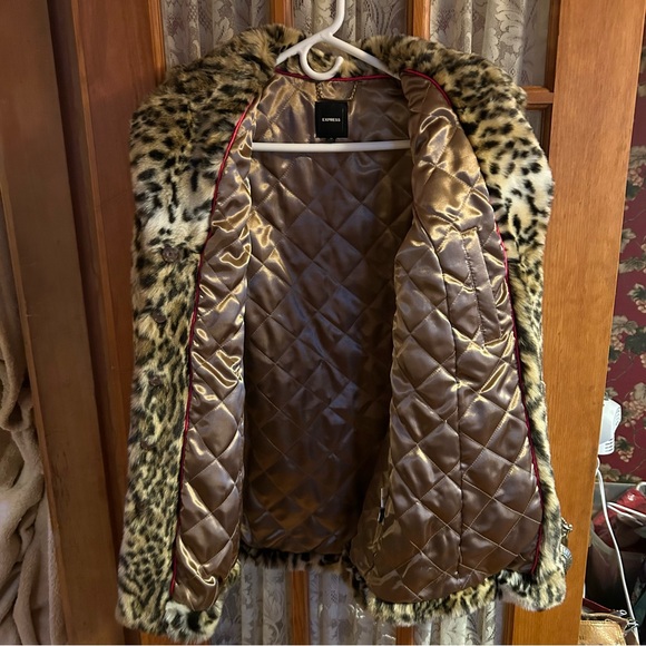NWOT Express Leopard Print Teddy Coat Medium - Picture 4 of 6